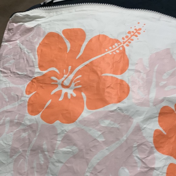 Hawaiian bag. - Picture 5 of 6